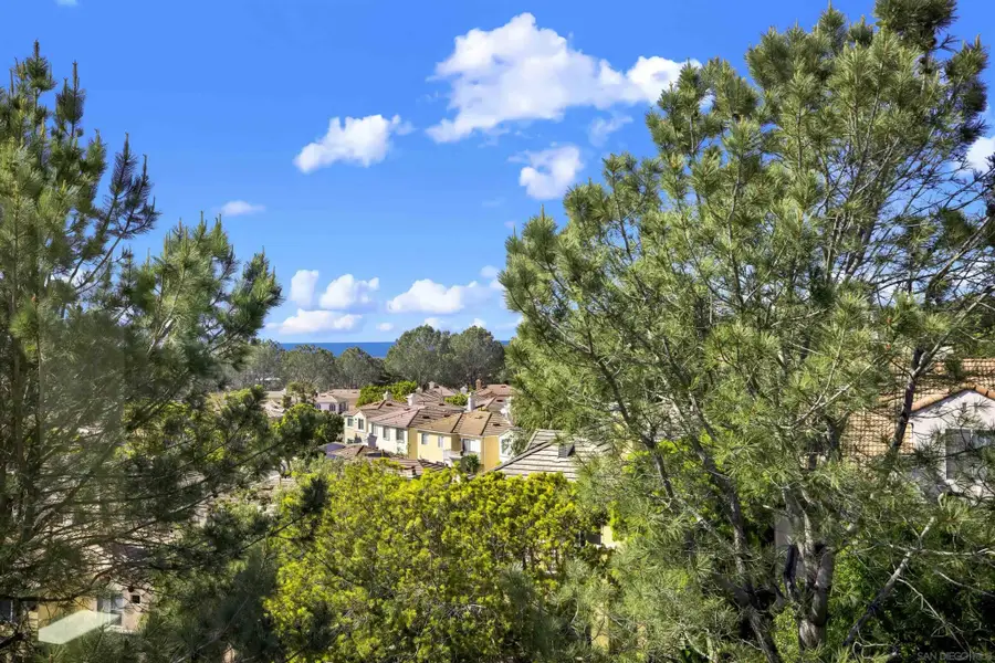 4146 Calle Isabelino, San Diego, CA 92130 - #3