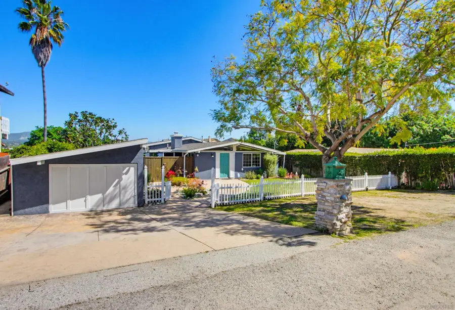 810 Anns Way, Vista, CA 92083 - #2