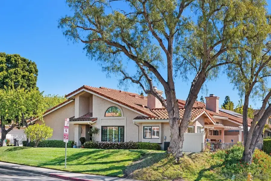 15601 Via Marchena, San Diego, CA 92128 - #3