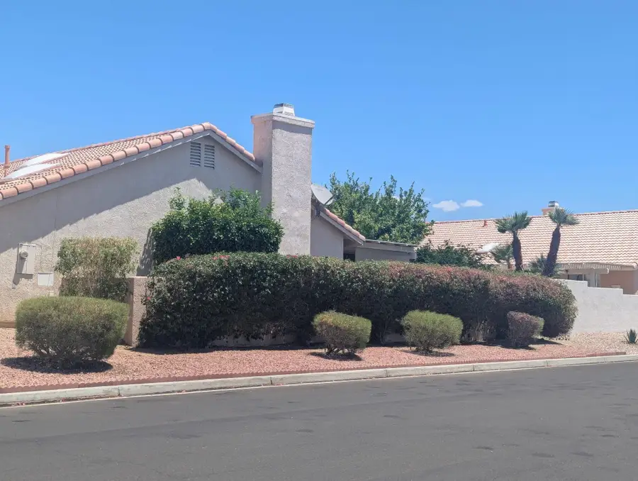 33932 Shady Palms Cir, Thousand Palms, CA 92276 - #2