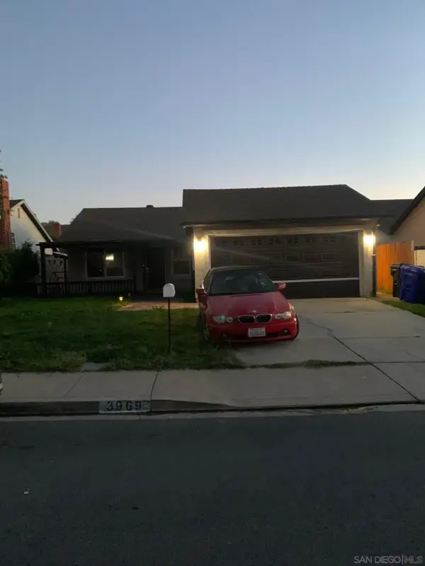 3969 Via De La Bandola, San Ysidro, CA 92173