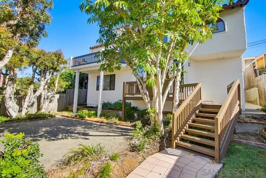 4562-64 Pescadero Ave., San Diego, CA 92107 - #2