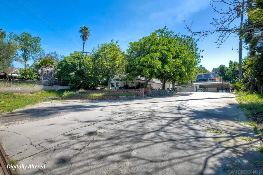 820 Birch Avenue, Escondido, CA 92027 - #2