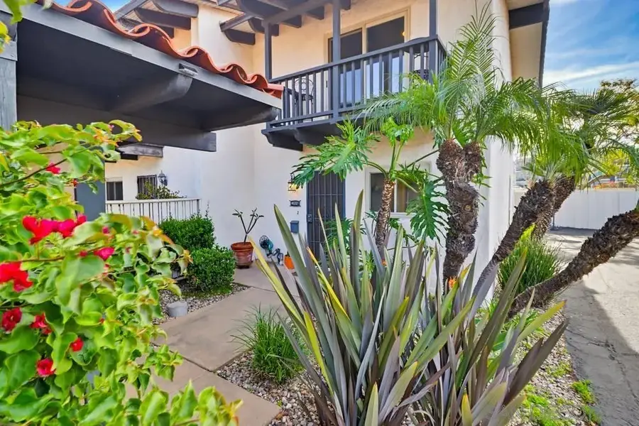 4202 Loma Riviera Ln, San Diego, CA 92110 - #2