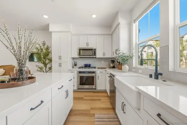 433 Jupiter Gln, Escondido, CA 92025