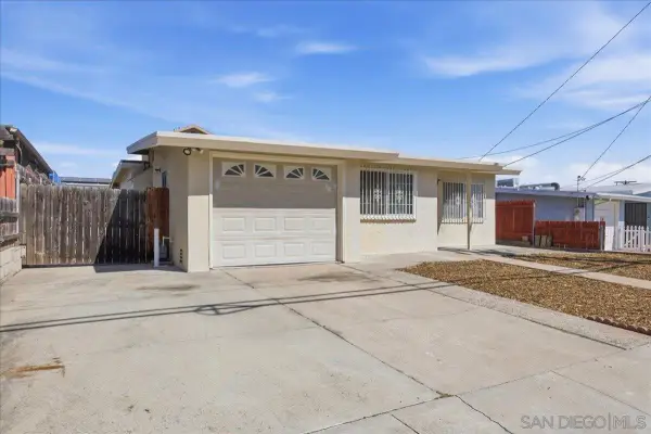 5810 Redwood Street, San Diego, CA 92105