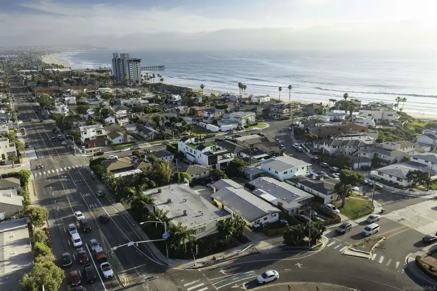 4980-82 La Jolla Blvd, San Diego, CA 92109 - #3