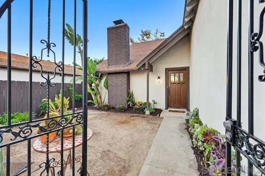 11050 Westonhill Dr, San Diego, CA 92126 - #3