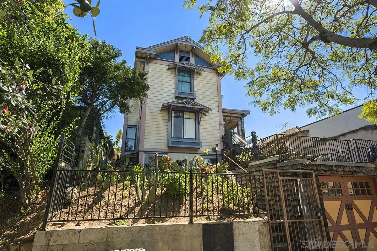 637 19th Street, San Diego, CA 92102 - #1