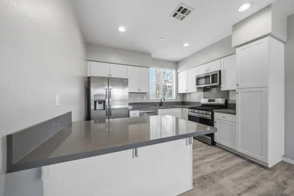 8850 Olive Lane #16, Santee, CA 92071