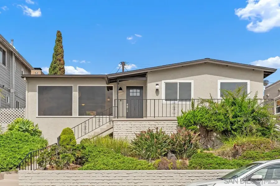 1108 Akron St, San Diego, CA 92106 - #2