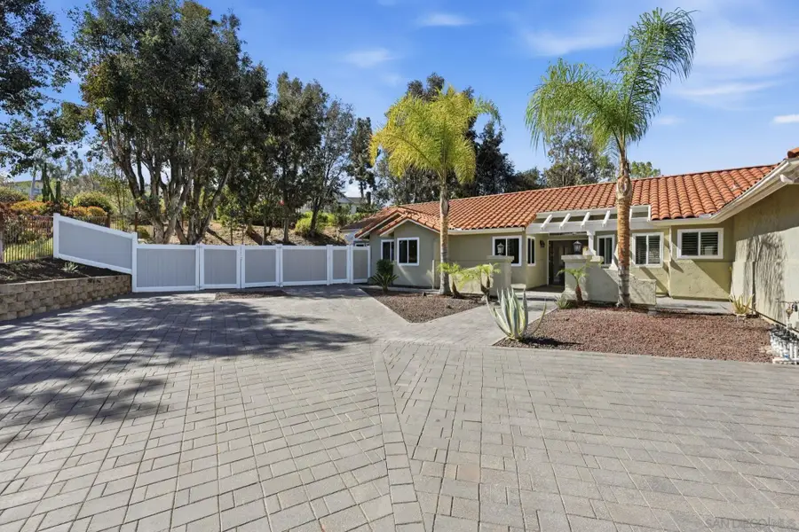 1157 Whispering Highlands Dr, Escondido, CA 92027 - #2