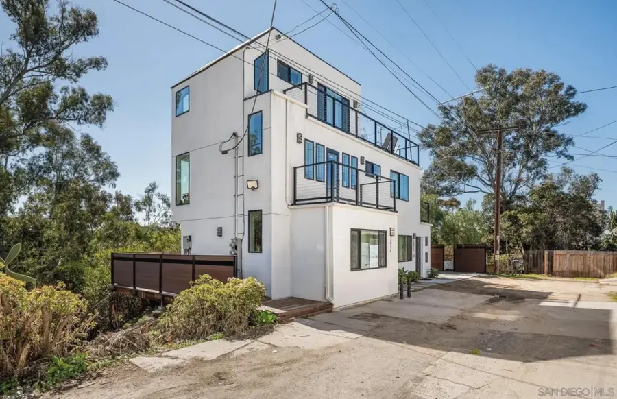 1024-1022 Pascoe St., San Diego, CA 92103 - #3
