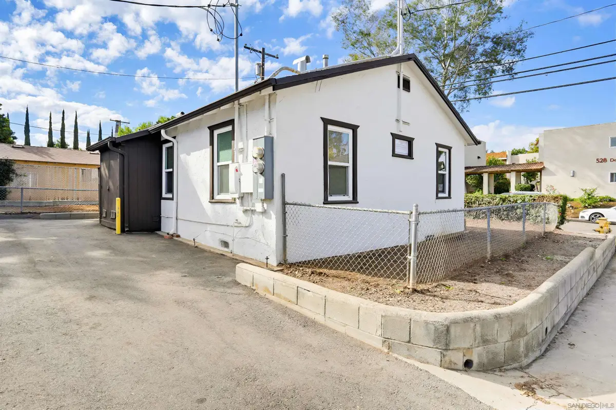 537 Deluz Rd, Fallbrook, CA 92028 - #1