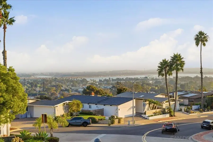 4985 Pacifica, San Diego, CA 92109 - #3