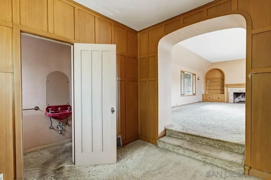 2421 Brant Street, San Diego, CA 92101 - #3