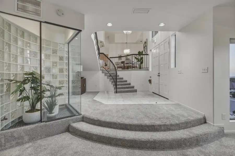 2875 Fallbrook Ln, San Diego, CA 92117 - #3