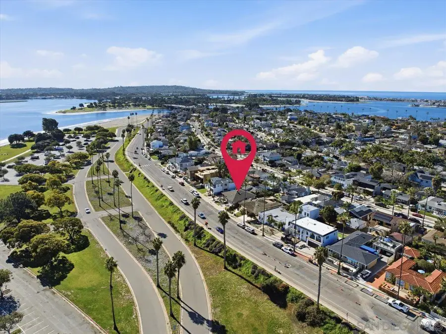 3634 Crown Point Drive, San Diego, CA 92109 - #3