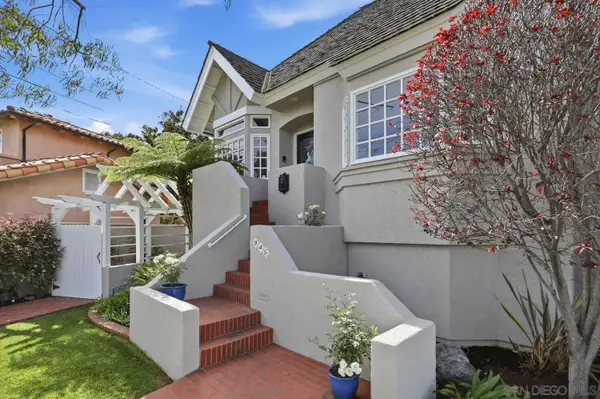 945 Bay Circle, Coronado, CA 92118