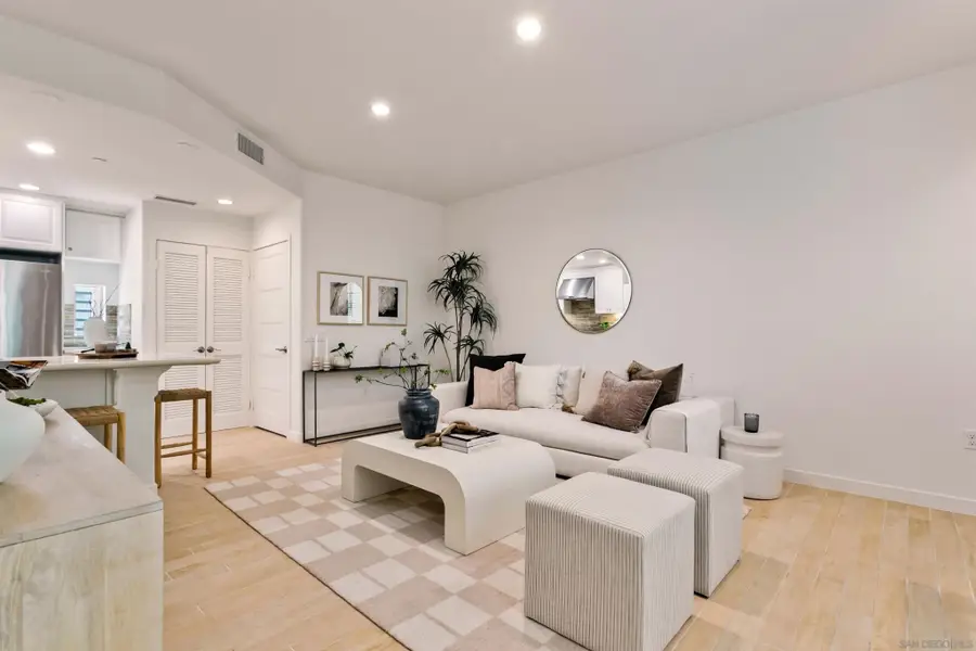 1056 Pearl Street #14, La Jolla, CA 92037 - #3
