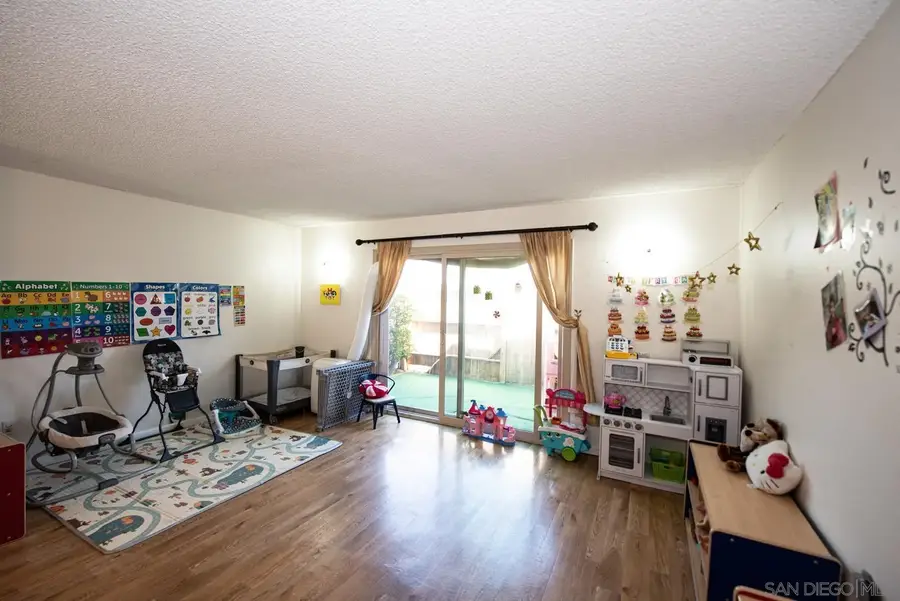 11124 Poblado, San Diego, CA 92127 - #3