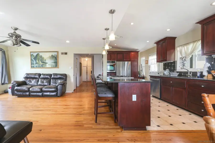 6228 Calle Pavana, San Diego, CA 92139 - #3