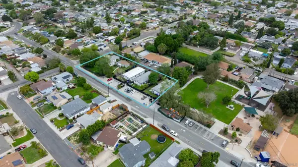 6935 Hoffman Ave, La Mesa, CA 91941