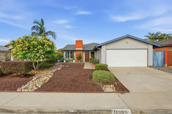 11390 Acrux, San Diego, CA 92126