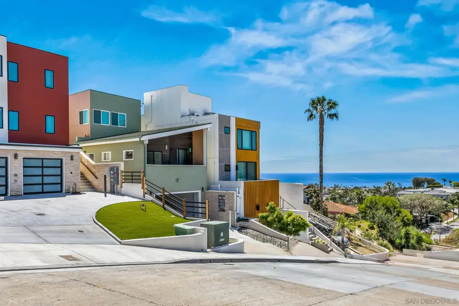 1243 - 1245 Van Nuys St, San Diego, CA 92109 - #2