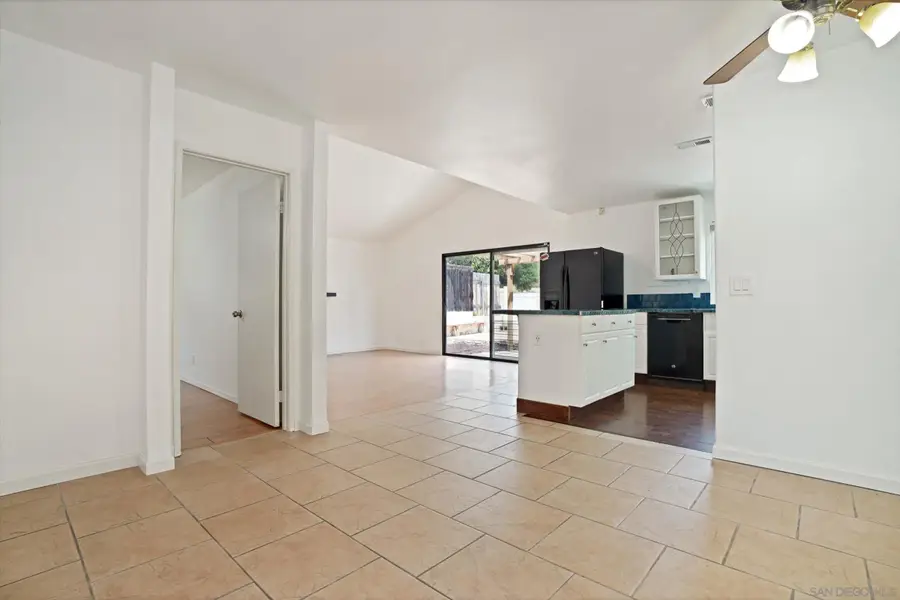 1350 Dos Hermanos Gln, Escondido, CA 92027 - #2