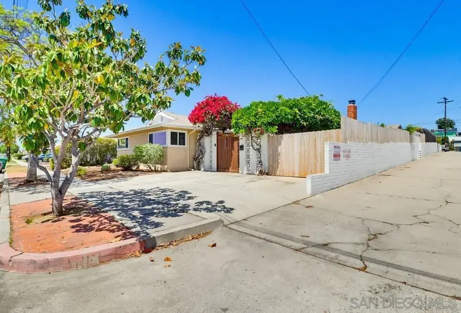 8464 Lake Gaby Ave., San Diego, CA 92119 - #3