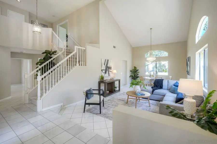 2214 Brookhaven Pass, Vista, CA 92081 - #2