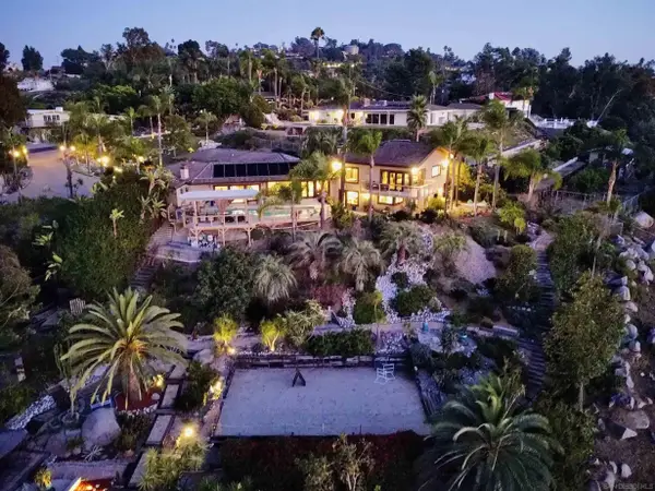 5346 Grandridge Rd, El Cajon, CA 92020