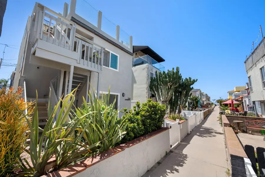 749 Zanzibar Ct, San Diego, CA 92109 - #2