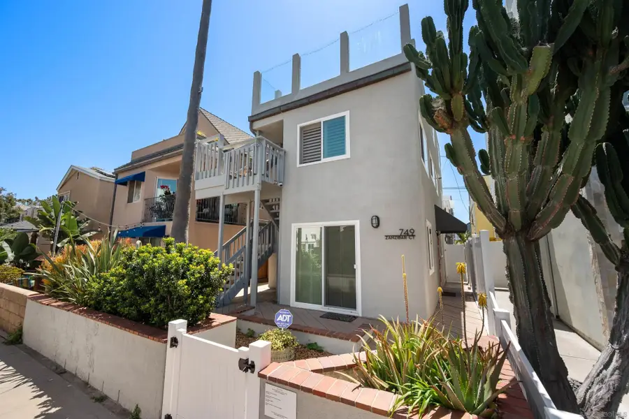 749 Zanzibar Ct, San Diego, CA 92109 - #3