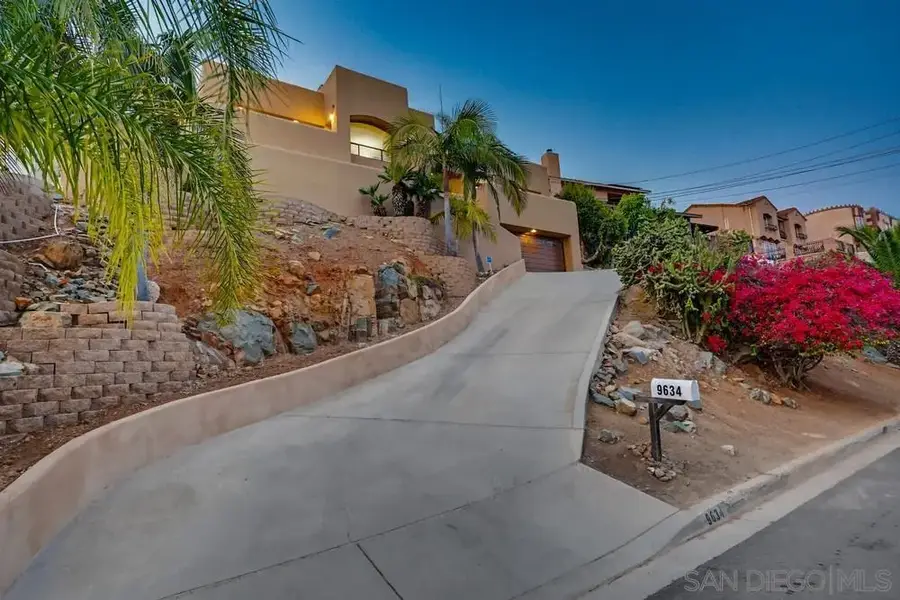 9634 Eucalyptus St, Spring Valley, CA 91977 - #2