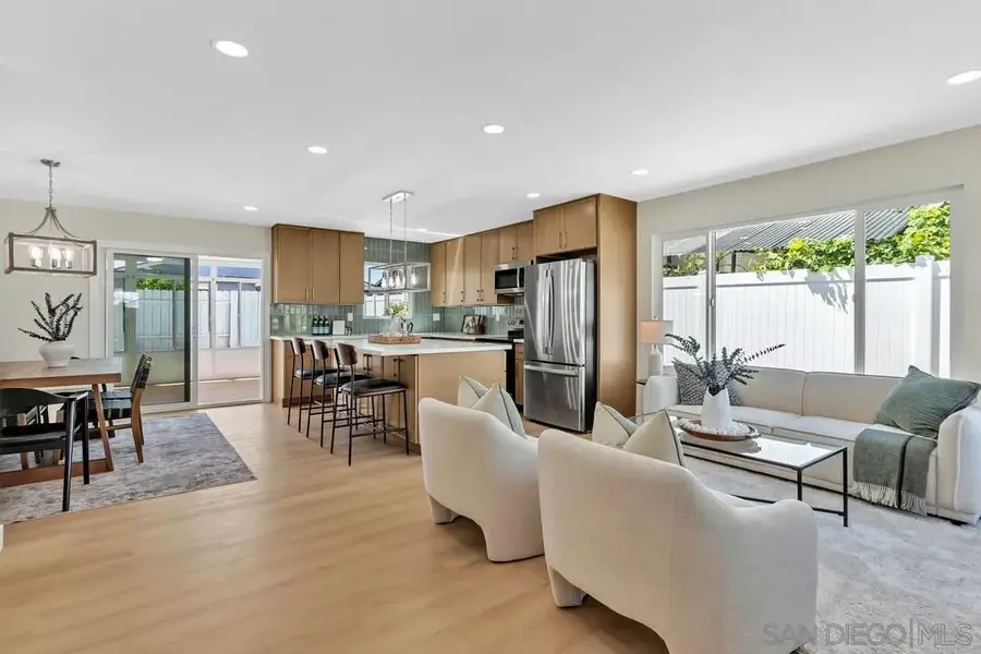 11374 Spica Dr, San Diego, CA 92126 - #3