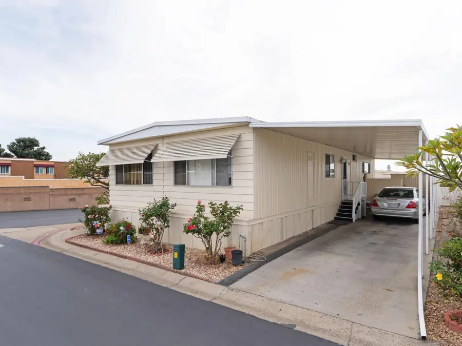 1506 Oak Drive #34, Vista, CA 92084 - #3