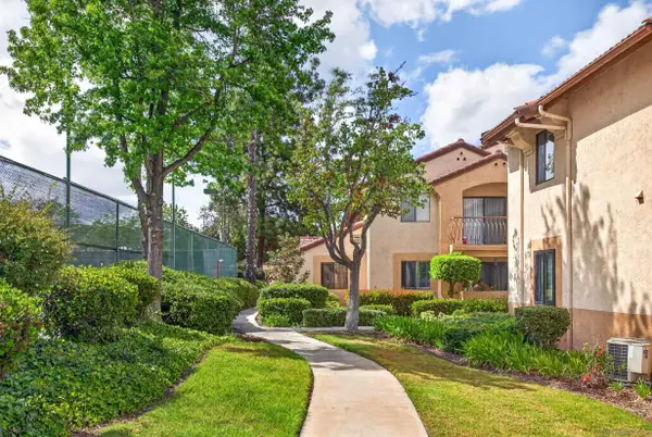 12191 Cuyamaca College Dr East #611, El Cajon, CA 92019
