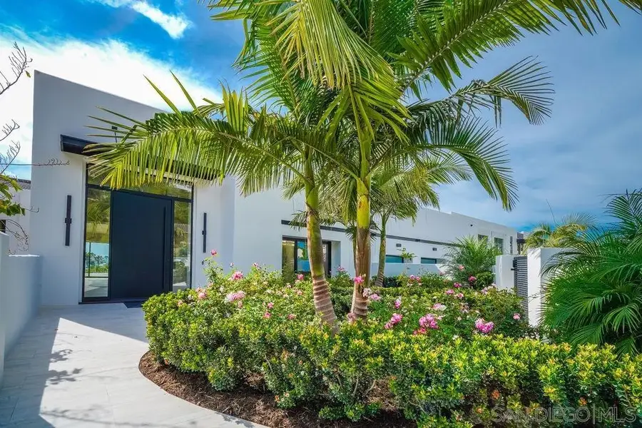 8308 Calle Del Cielo, La Jolla, CA 92037 - #2