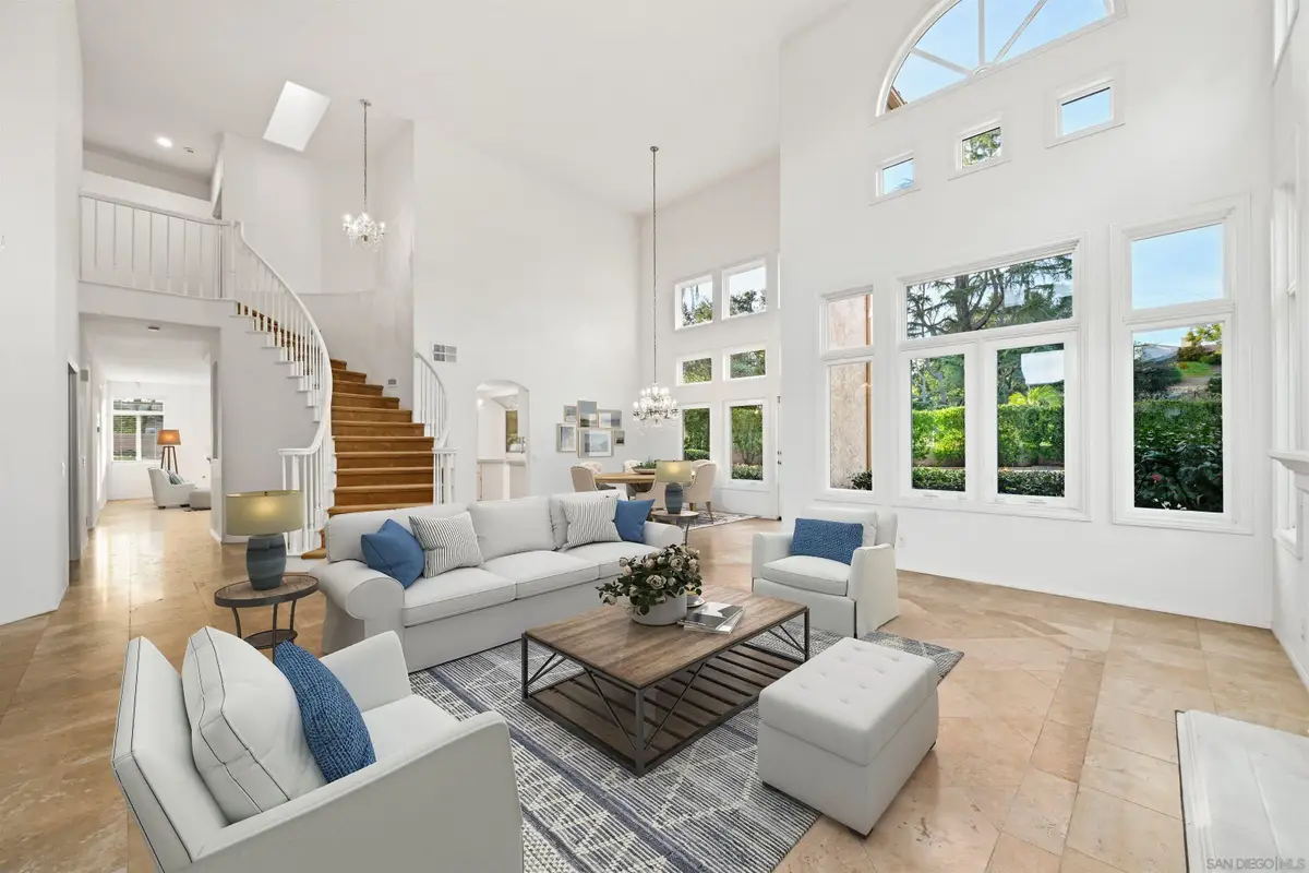 516 Camino Bailen, Escondido, CA 92029 - #1