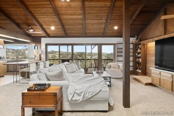 27619 High Vista Dr, Escondido, CA 92026