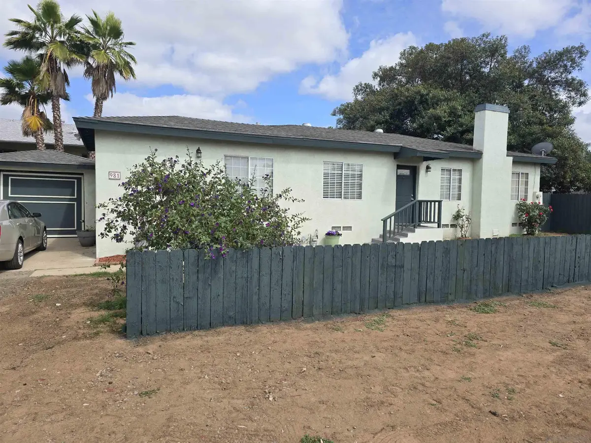 981 S Lincoln Ave, El Cajon, CA 92020 - #1