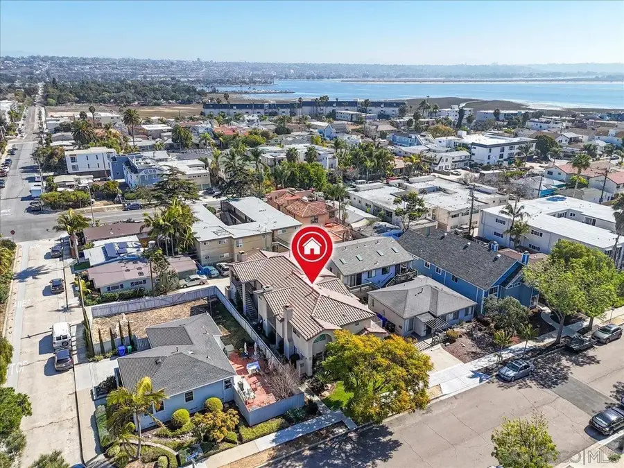 4083 Sequoia, San Diego, CA 92109 - #2