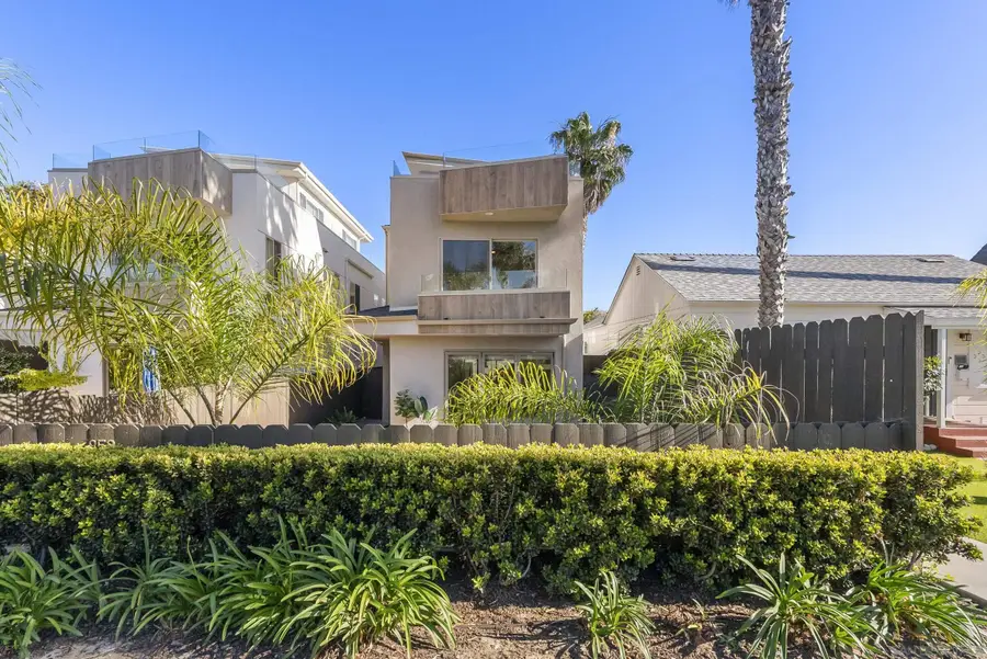 851-53 Sapphire, San Diego, CA 92109 - #2