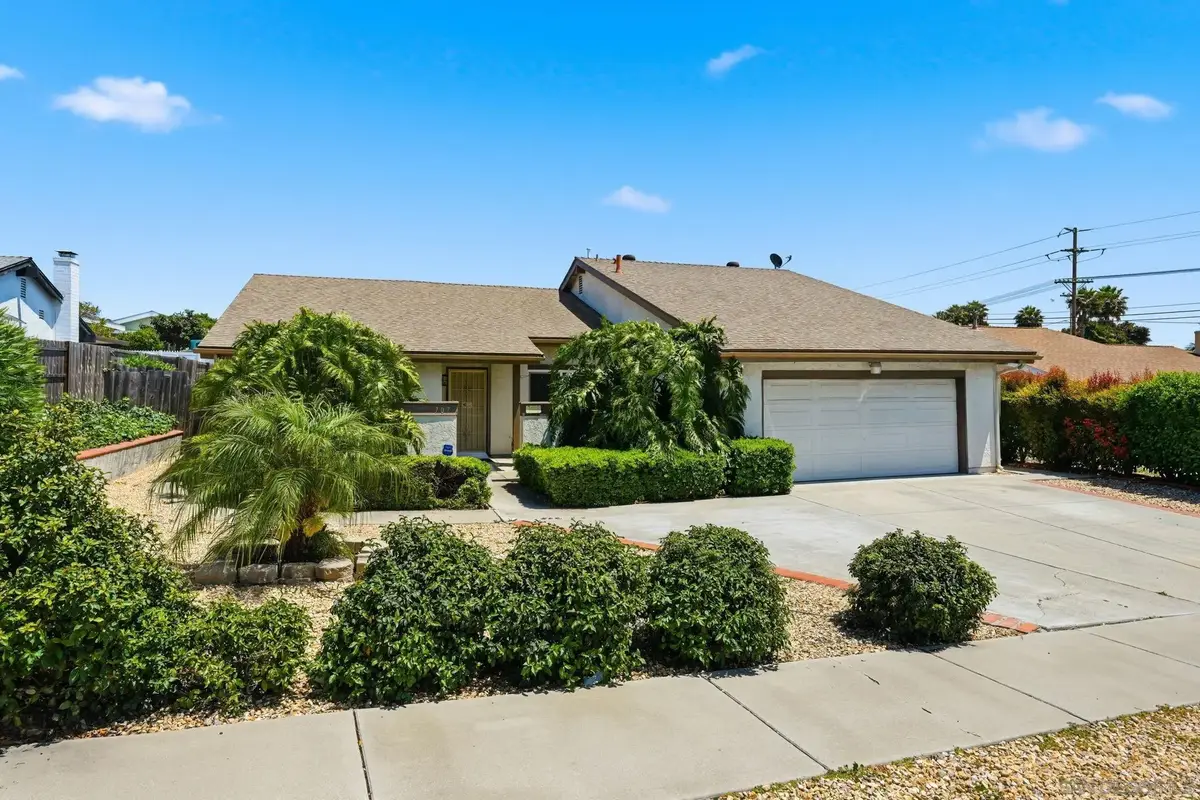 707 Granada, Vista, CA 92083 - #1
