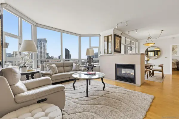 700 W Harbor Dr. #1502, San Diego, CA 92101