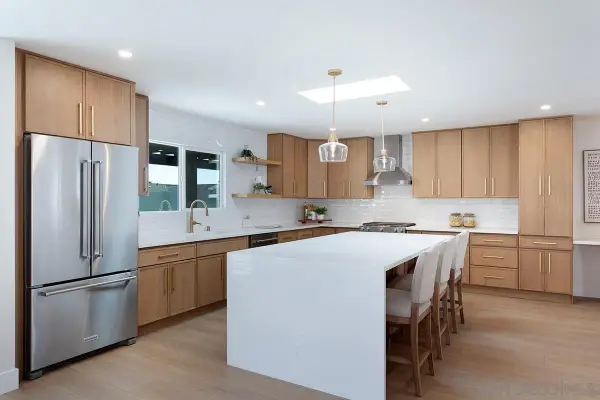 6211 Syracuse Lane, San Diego, CA 92122