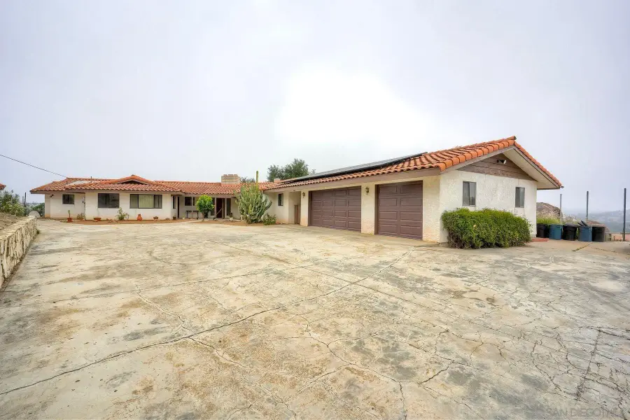 30620 Miller Rd, Valley Center, CA 92082 - #2