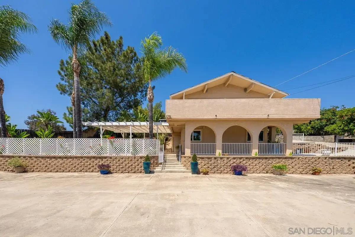 10042 Casa De Oro Blvd, Spring Valley, CA 91977 - #1